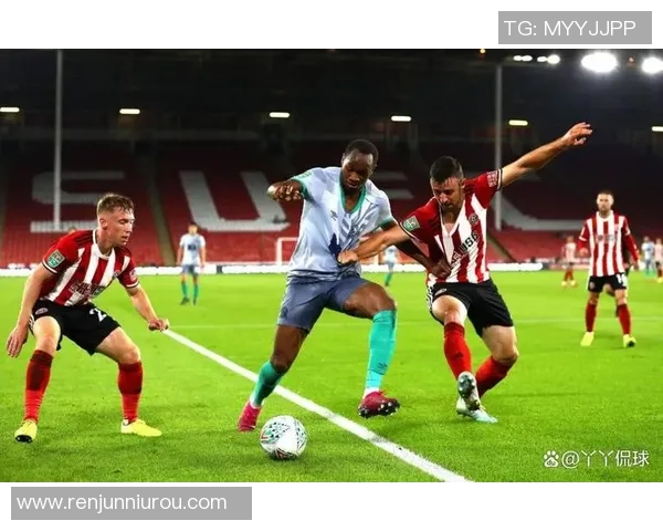 巡游者与布莱克本的激烈对决展现英冠赛场的精彩与悬念