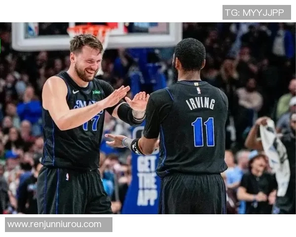 东契奇狂砍73分打破现役得分纪录独行侠成功终结太阳11连胜之势