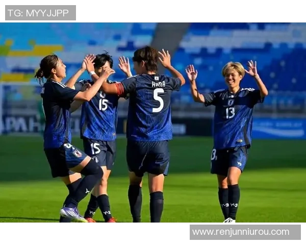 日本女足与冰岛女足激战正酣谁能在国际赛场上笑到最后