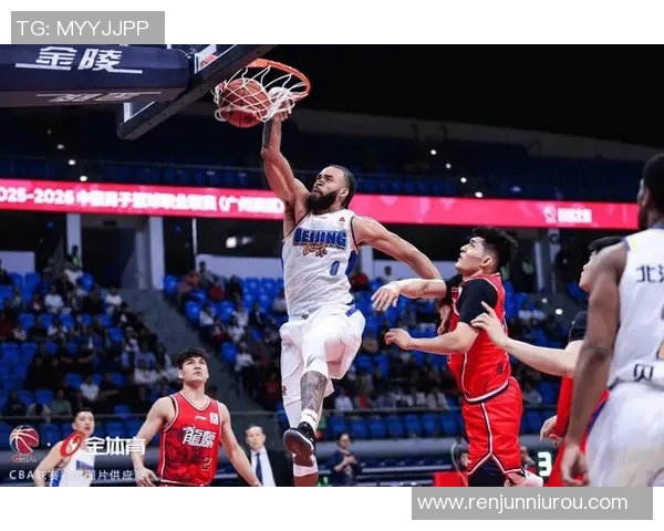 上海篮球队在邀请赛中以79分稳居积分榜首位引领群雄
